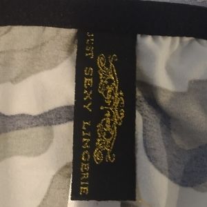 Camouflage women's nightgown Size 3X